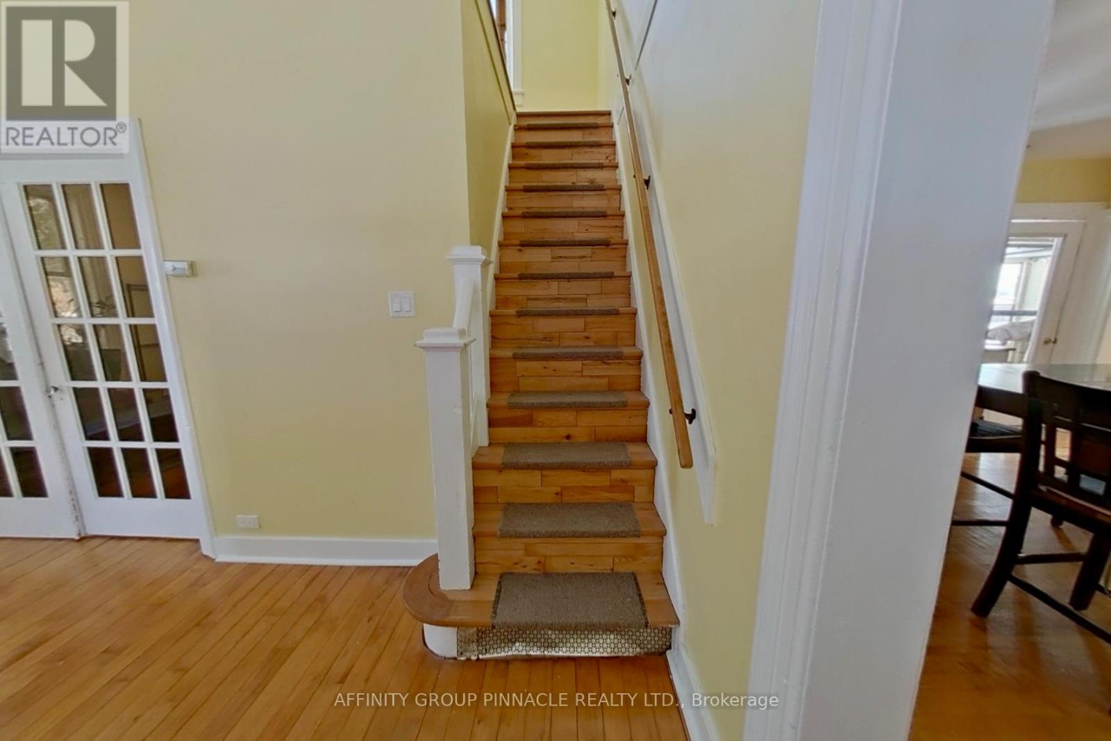 482 PORTAGE ROAD - 21