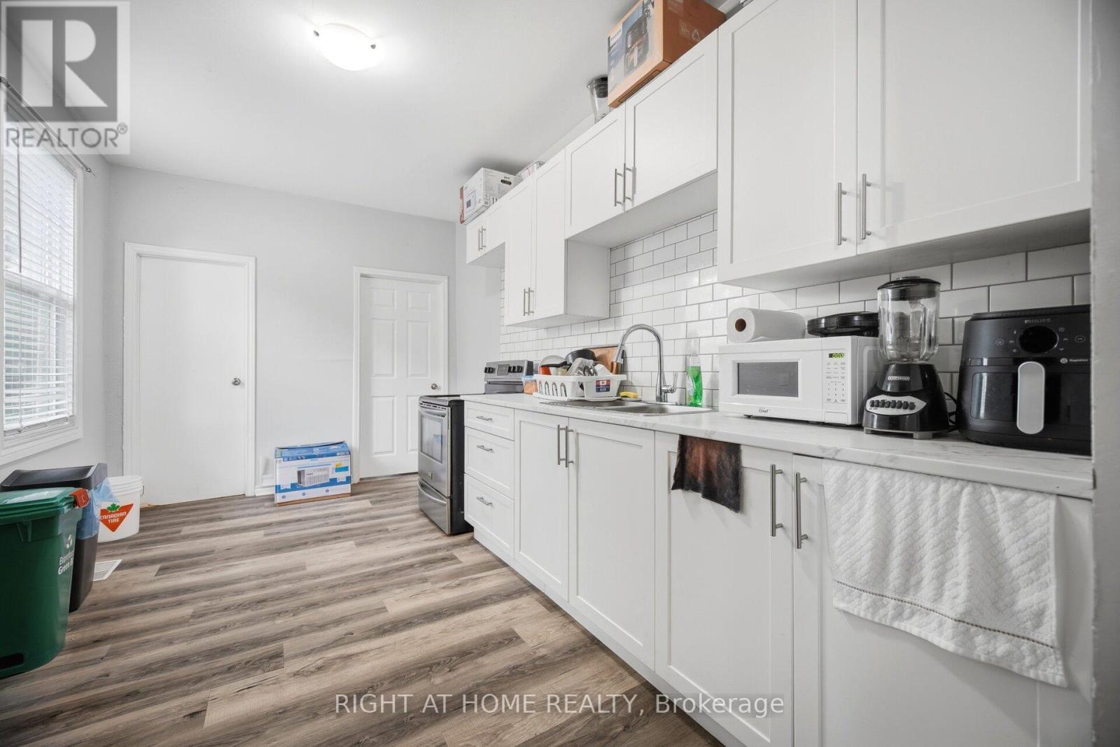 190 SHERIDAN STREET - 19