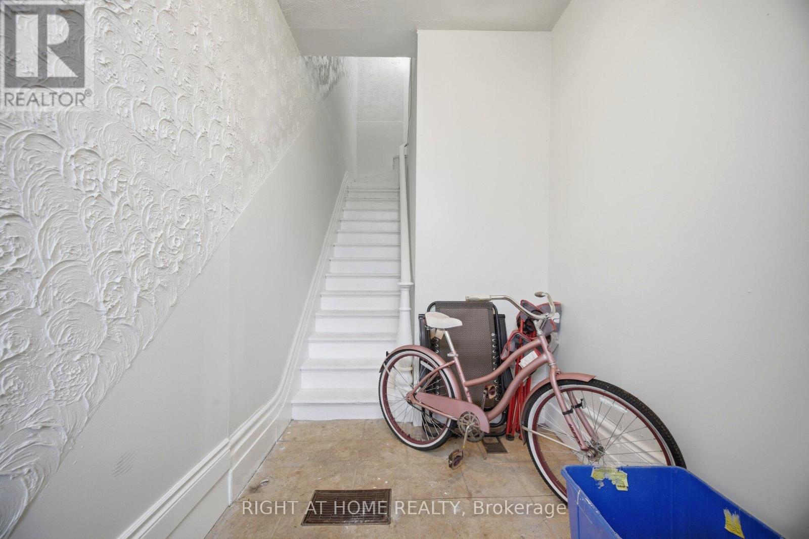 190 SHERIDAN STREET - 27