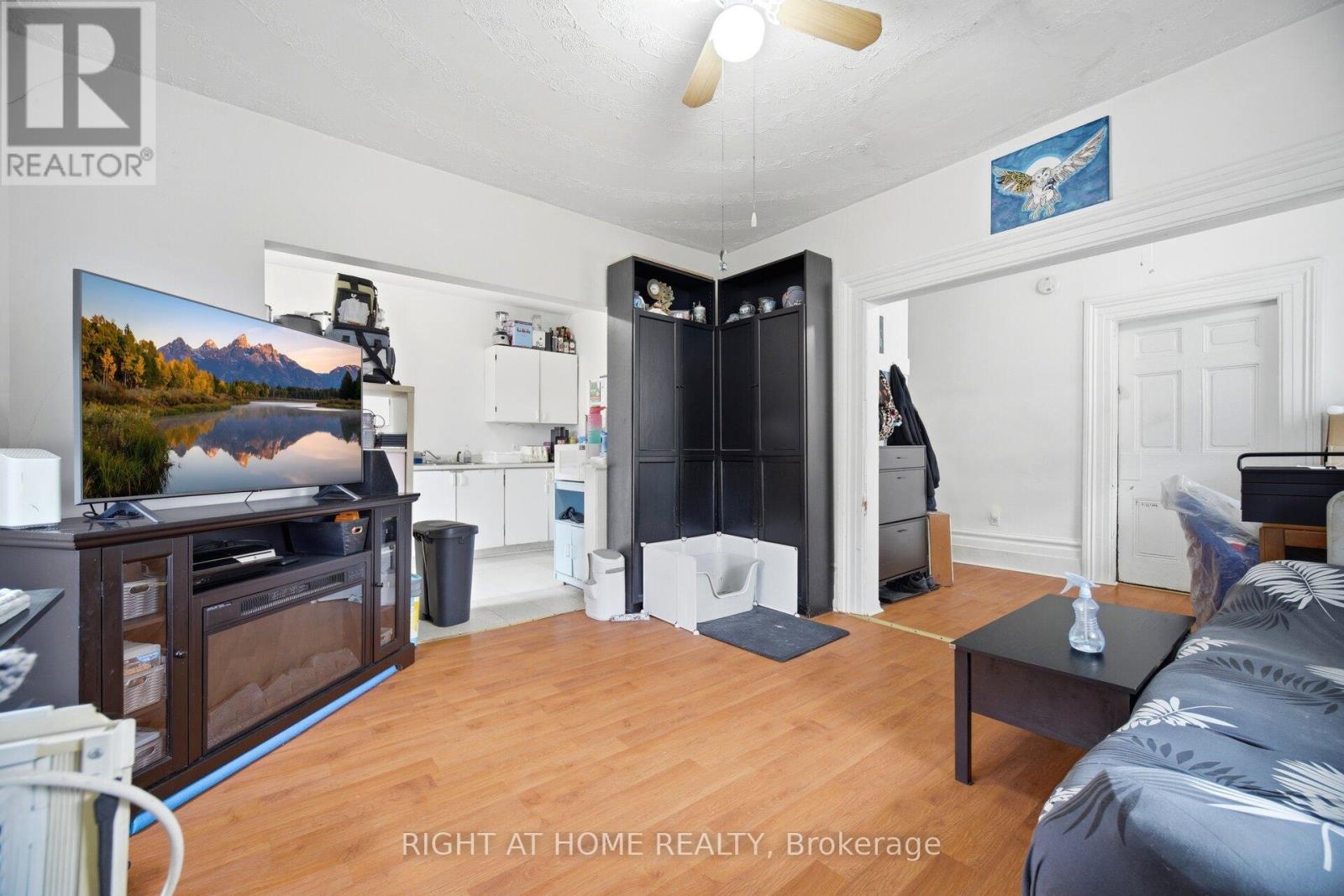 190 SHERIDAN STREET - 31