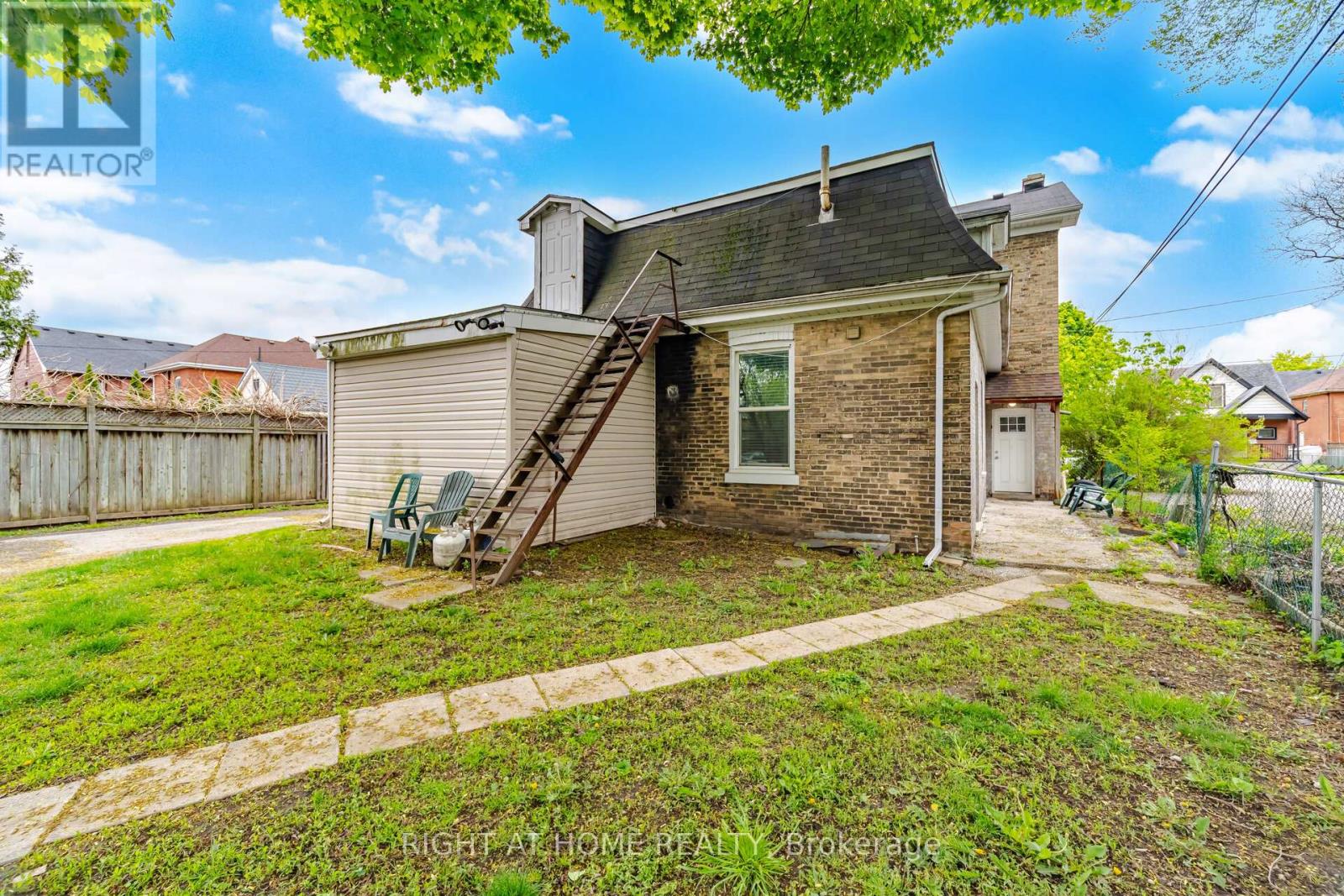 190 SHERIDAN STREET - 4