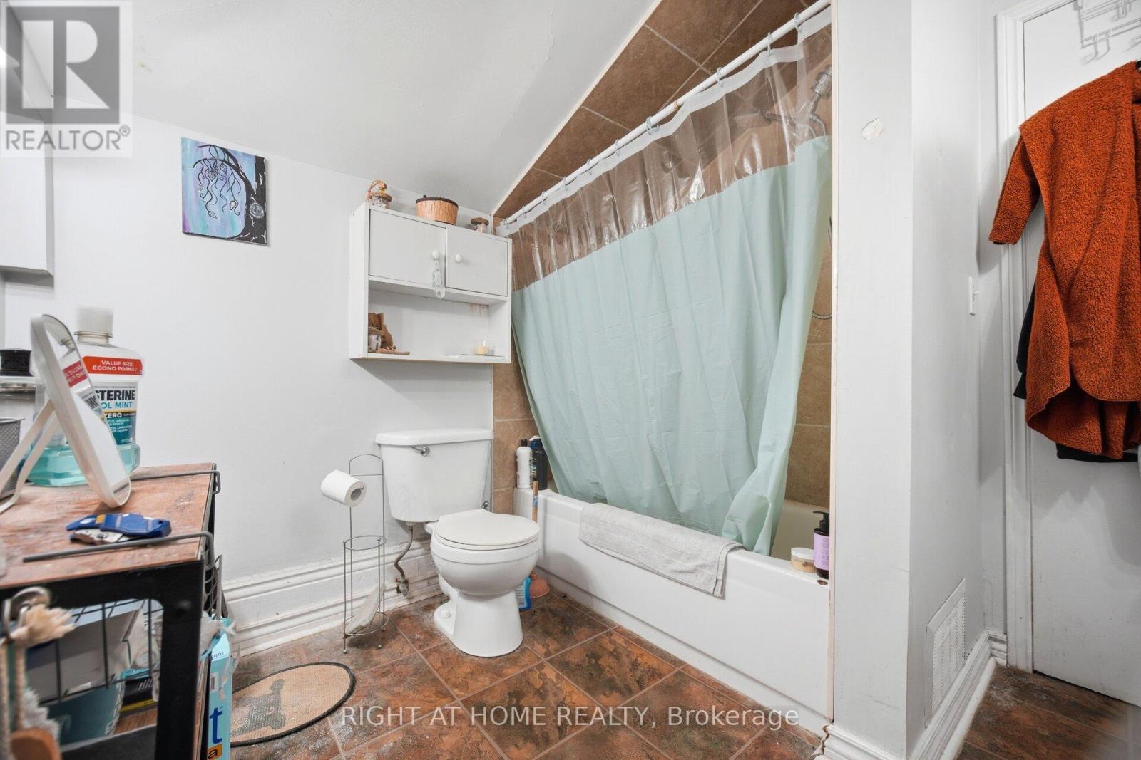 190 SHERIDAN STREET - 47