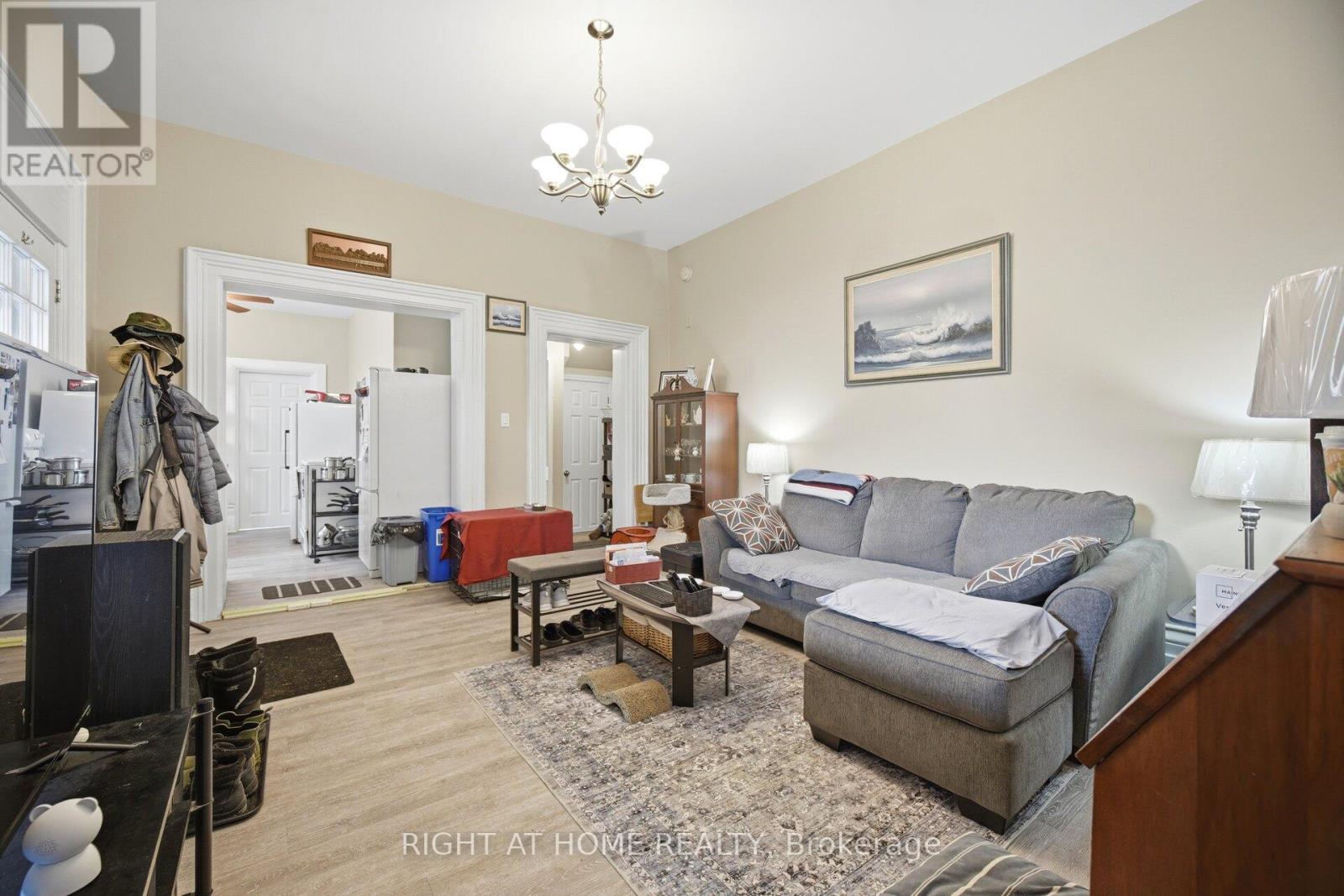 190 SHERIDAN STREET - 8