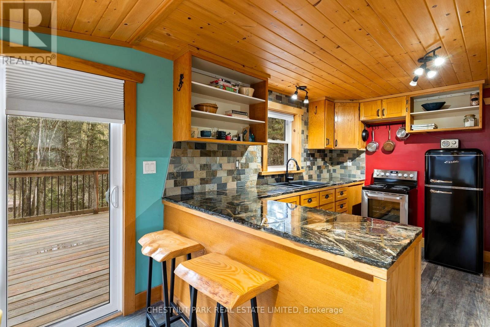 318 HIGHLAND STREET - Image 2