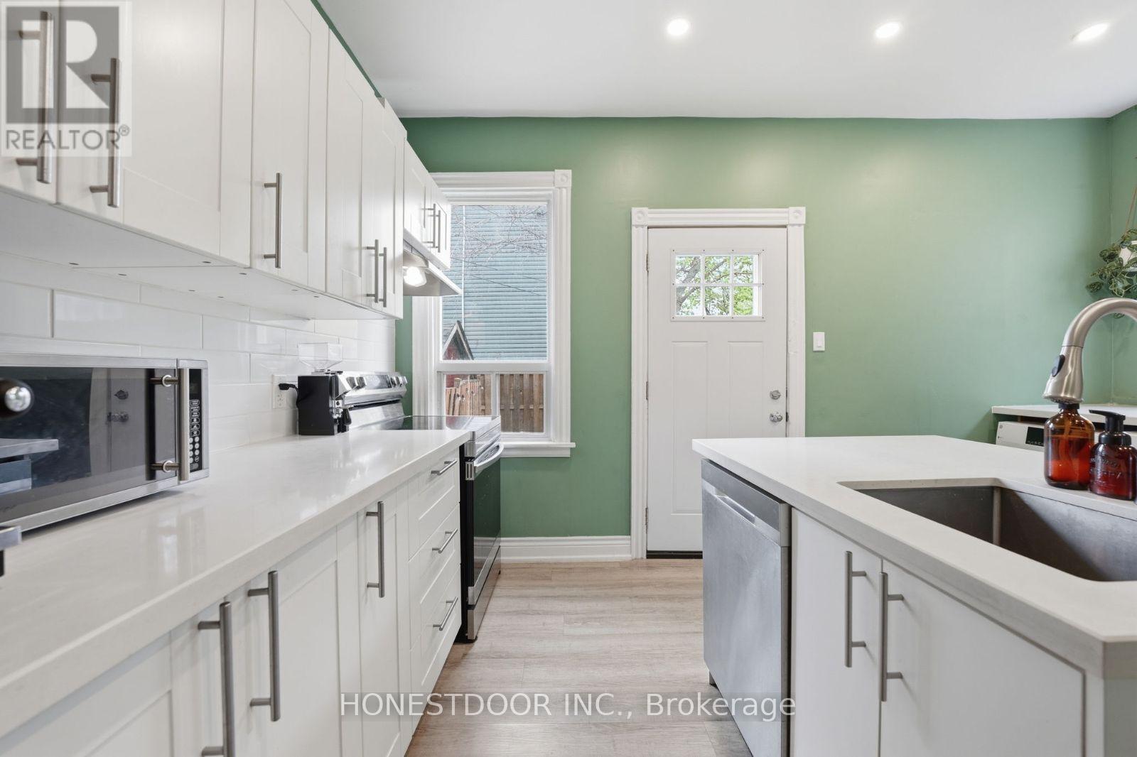 74 TISDALE STREET N - 23