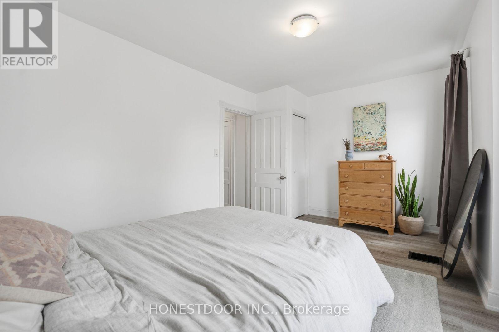 74 TISDALE STREET N - 36