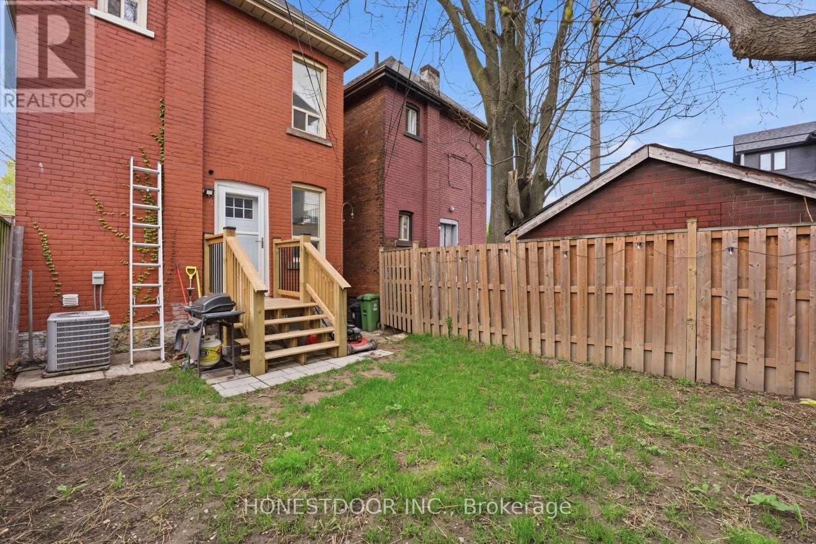 74 TISDALE STREET N - 40
