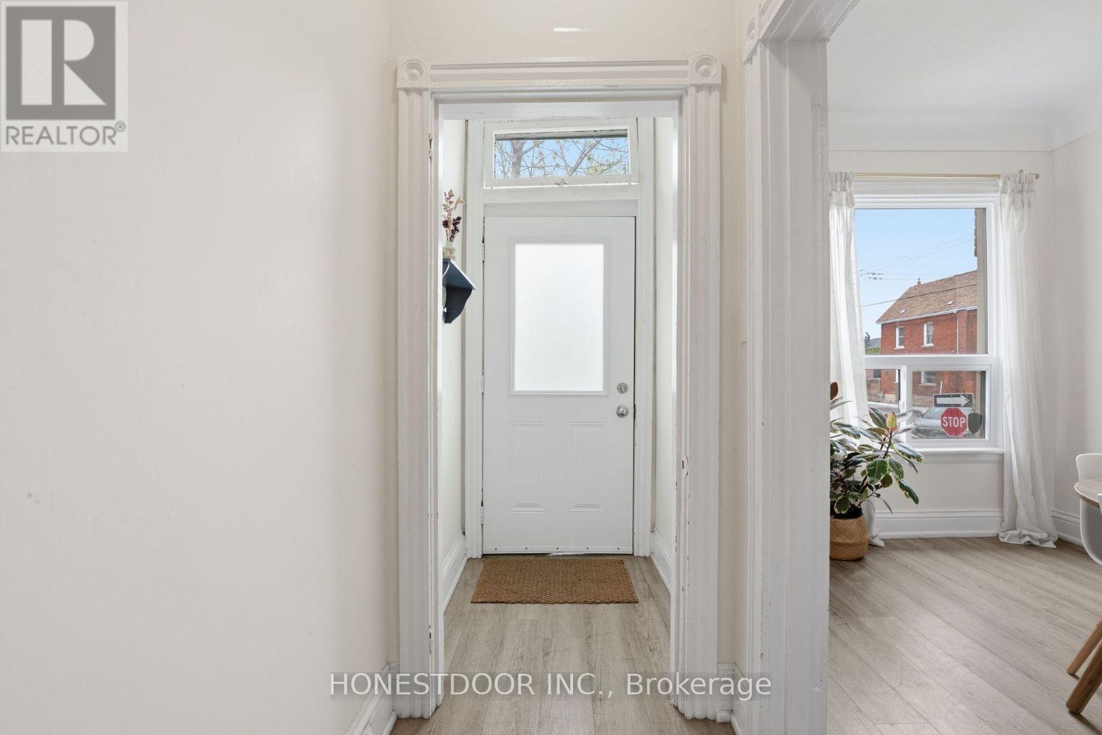 74 TISDALE STREET N - 8