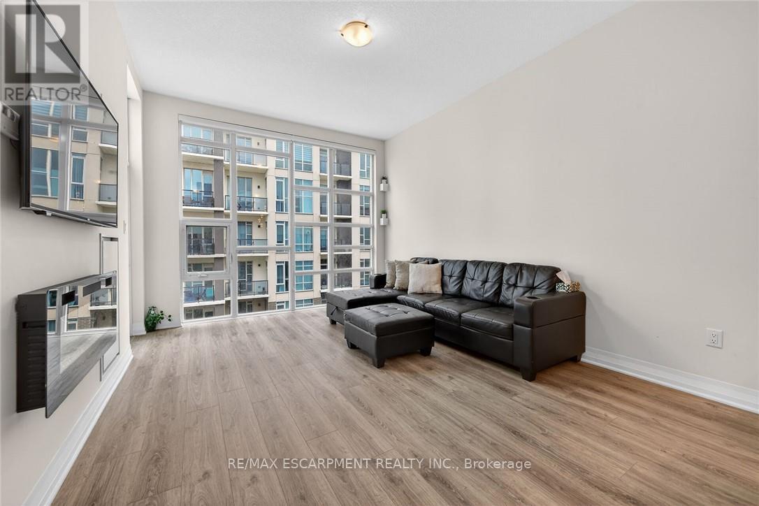 #516 10 CONCORD PLACE - 15