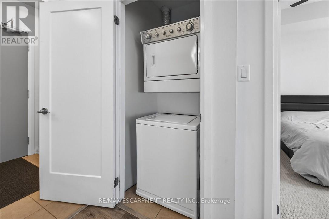 #516 10 CONCORD PLACE - 20