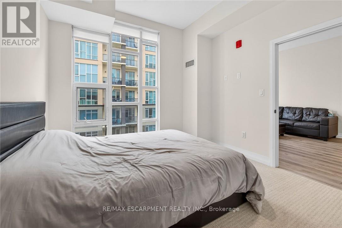 #516 10 CONCORD PLACE - 22