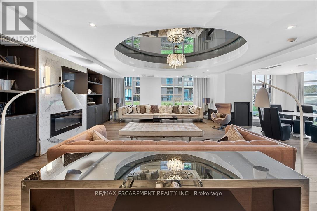 #516 10 CONCORD PLACE - 29