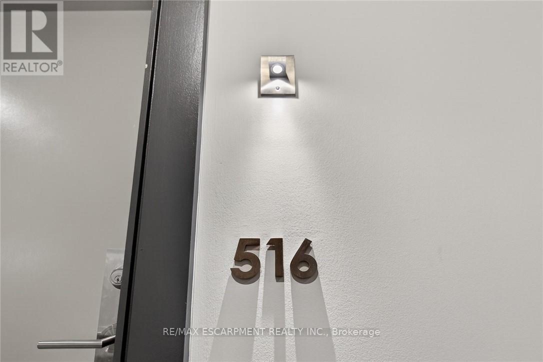 #516 10 CONCORD PLACE - 6