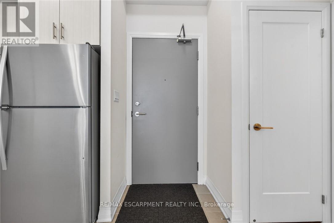 #516 10 CONCORD PLACE - 7