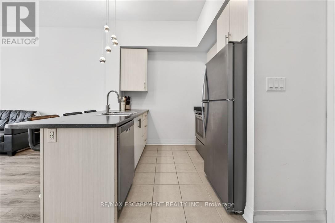 #516 10 CONCORD PLACE - 9