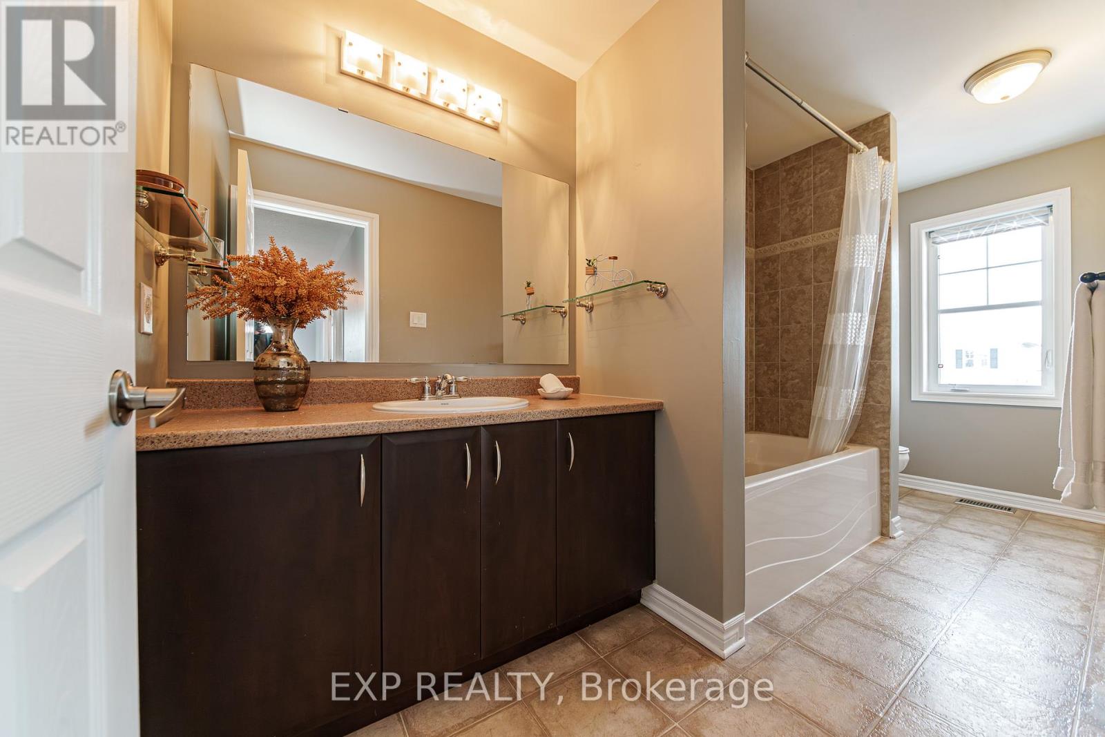 601 ROSEHILL AVENUE - 29