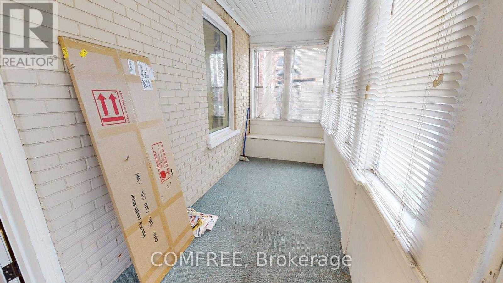 1405 KING STREET E - 22