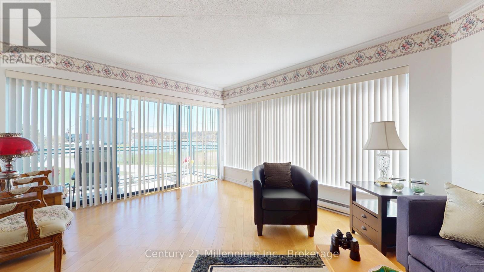 #402 1455 2ND AVENUE W - 19