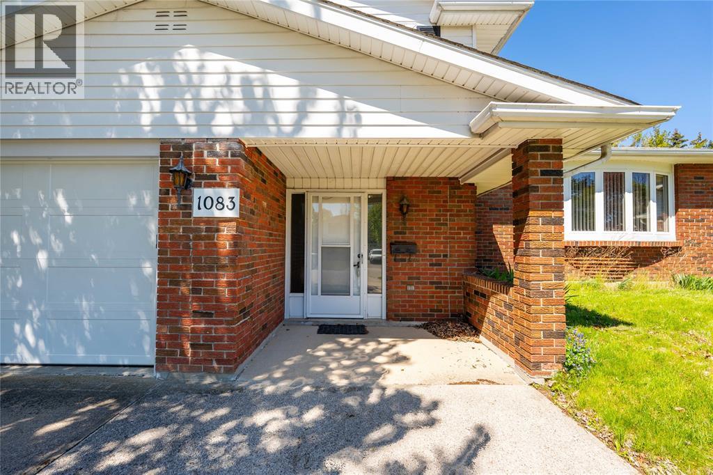 1083 SALISBURY STREET, Sarnia, Ontario, N7S3V6 — Photo 10