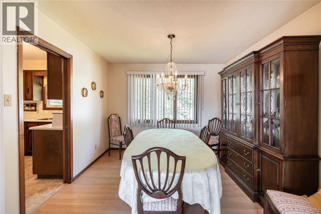 1083 SALISBURY STREET, Sarnia, Ontario, N7S3V6 — Photo 25
