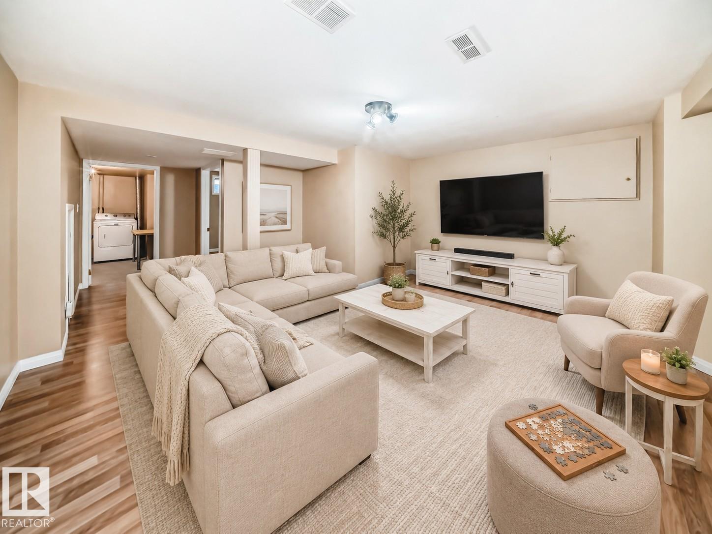 #28 603 YOUVILLE DR E NW - 42