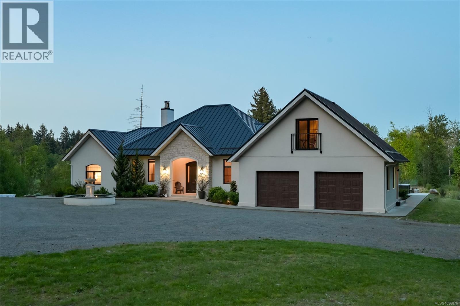 4939 Waters Rd - 3