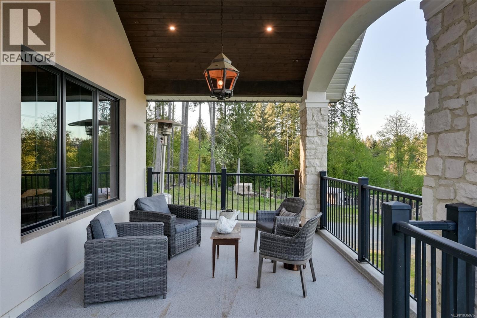 4939 Waters Rd - 53
