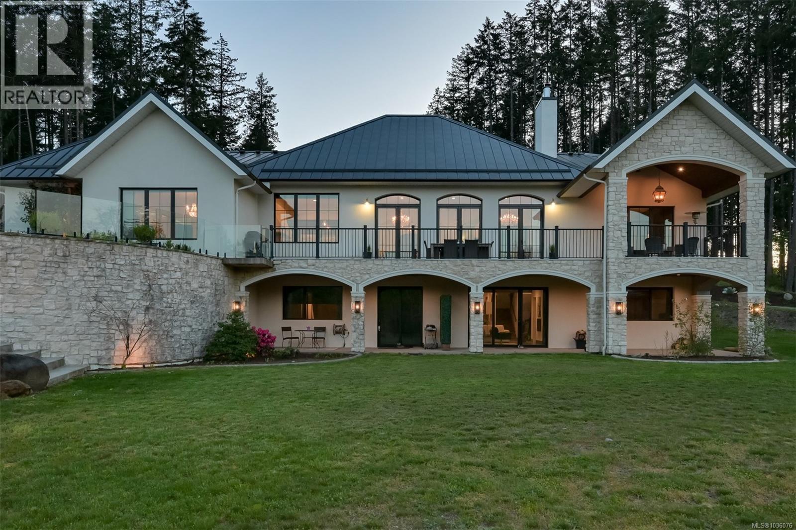 4939 Waters Rd - 8