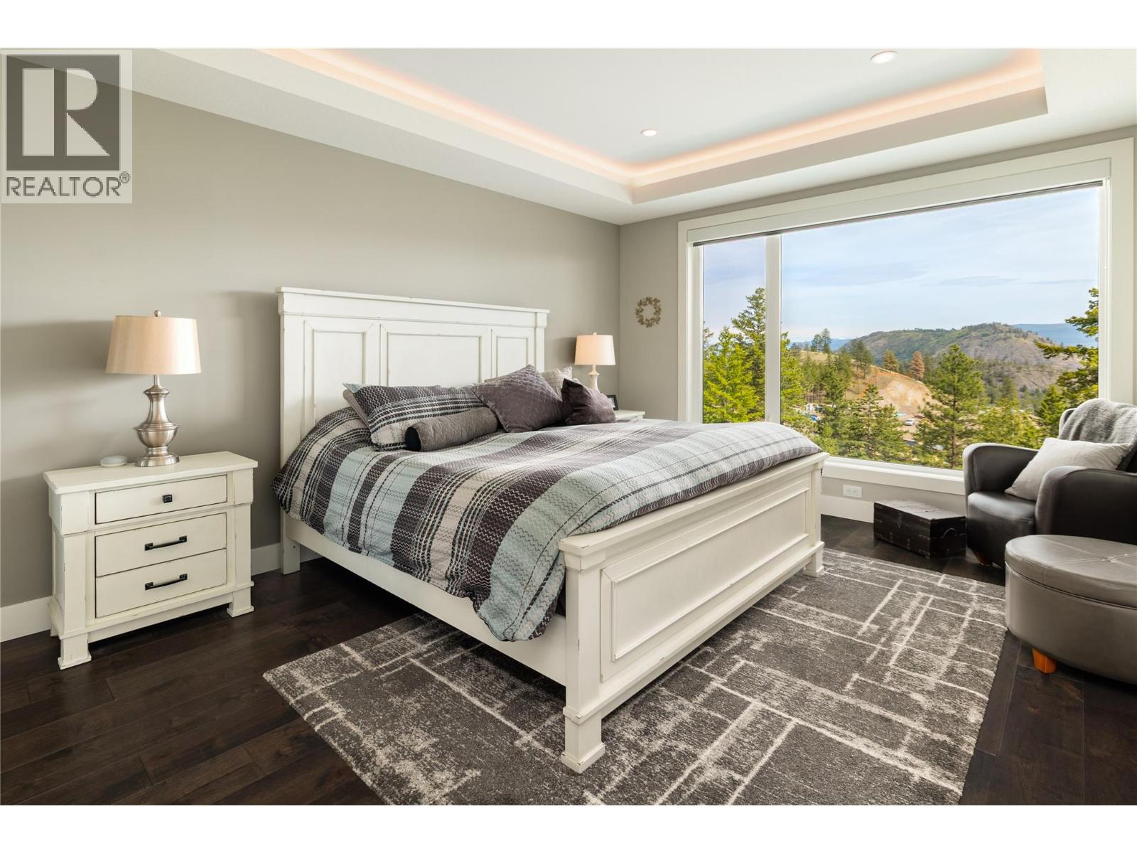 2501 Tallus Heights Drive - 26