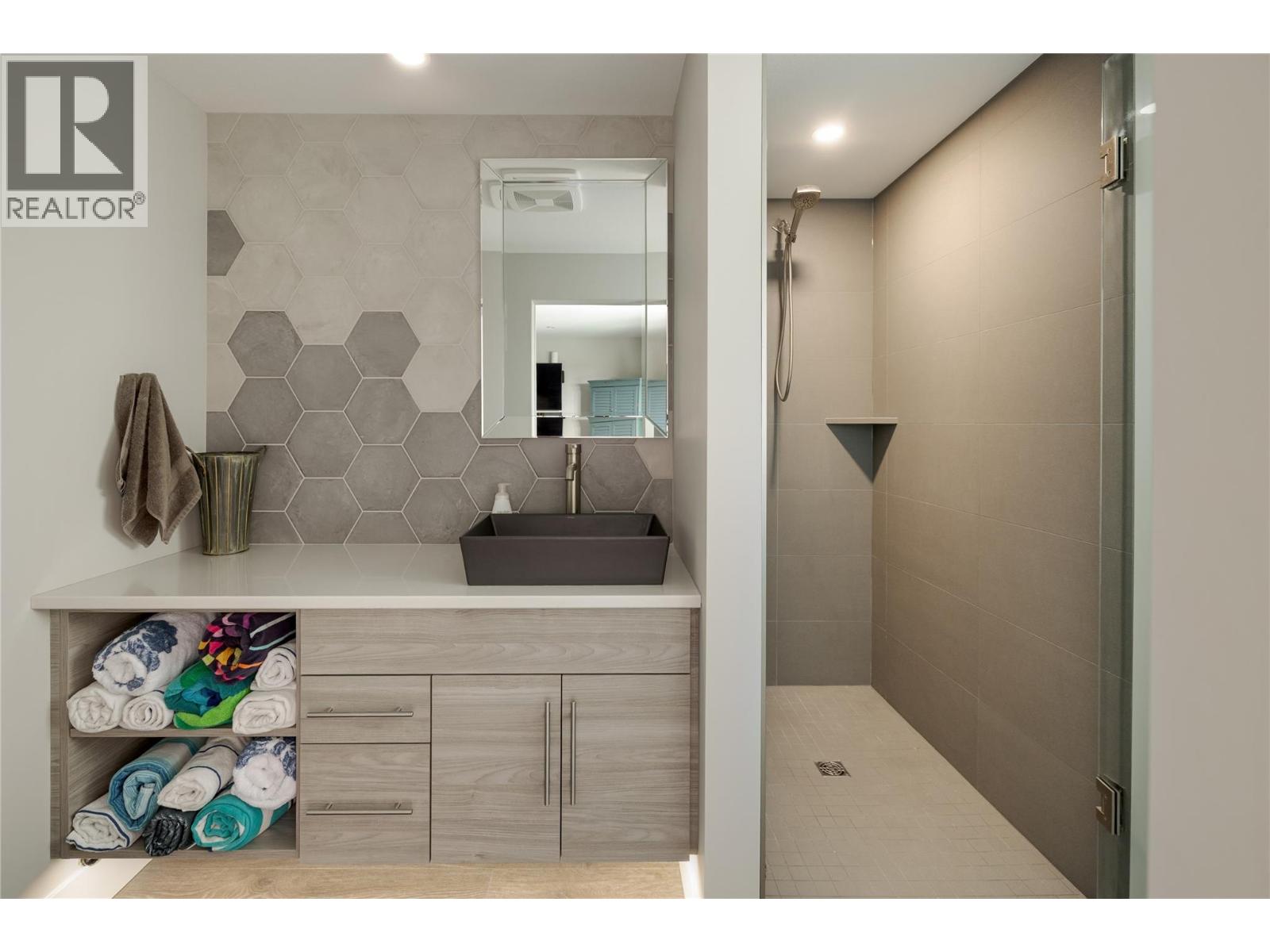 2501 Tallus Heights Drive - 49