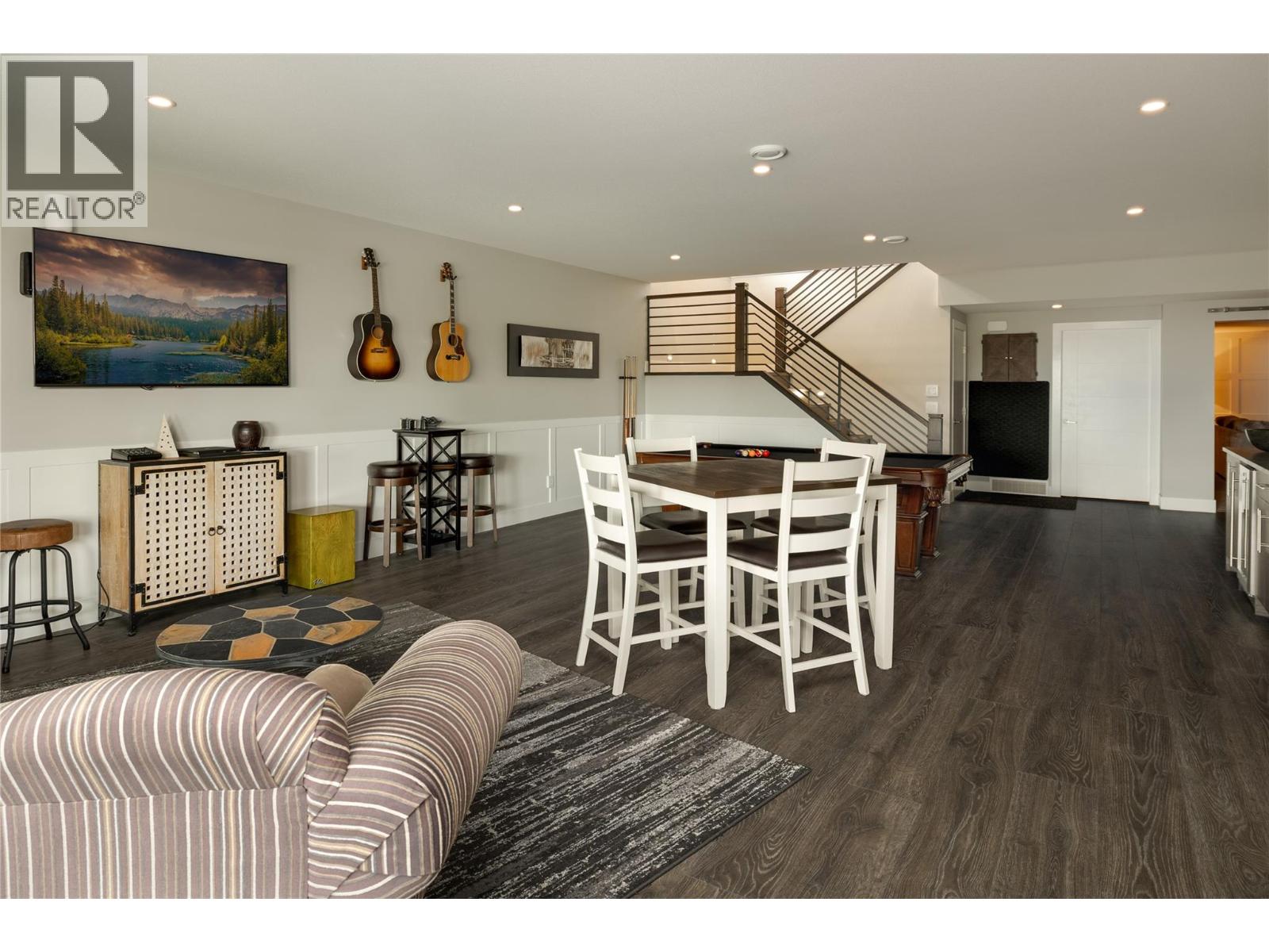 2501 Tallus Heights Drive - 43