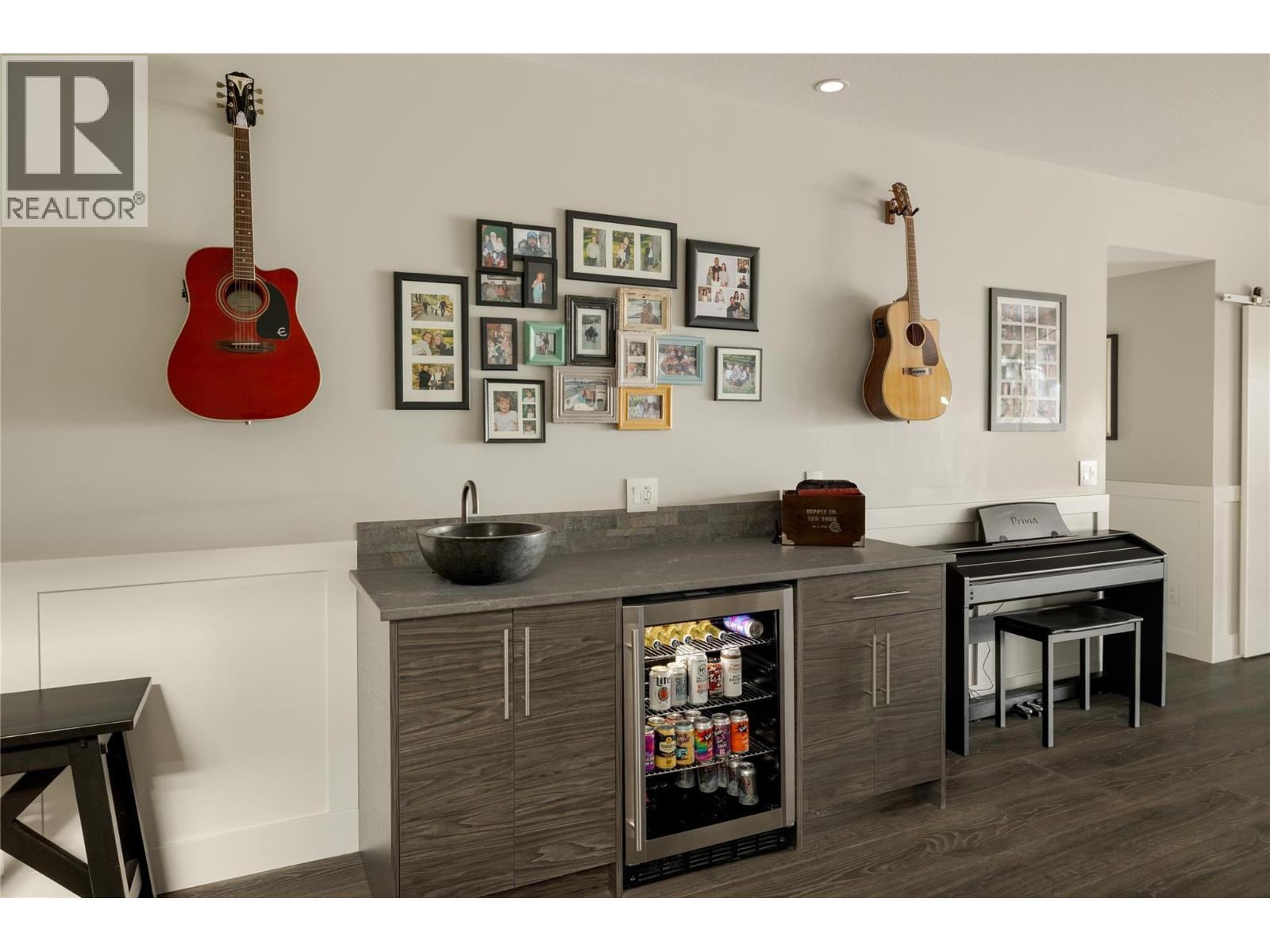 2501 Tallus Heights Drive - 47