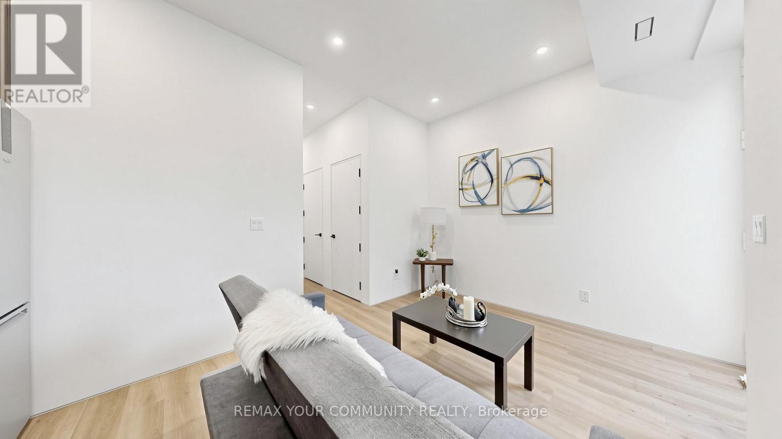 2970A BAYVIEW AVENUE - 41