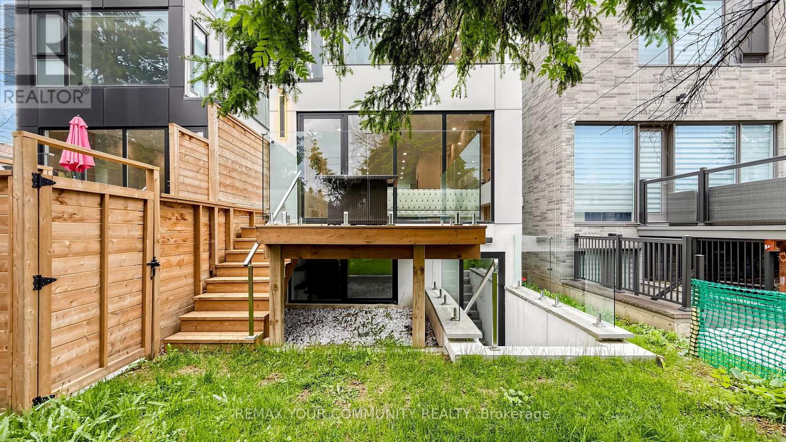 2970A BAYVIEW AVENUE - 49