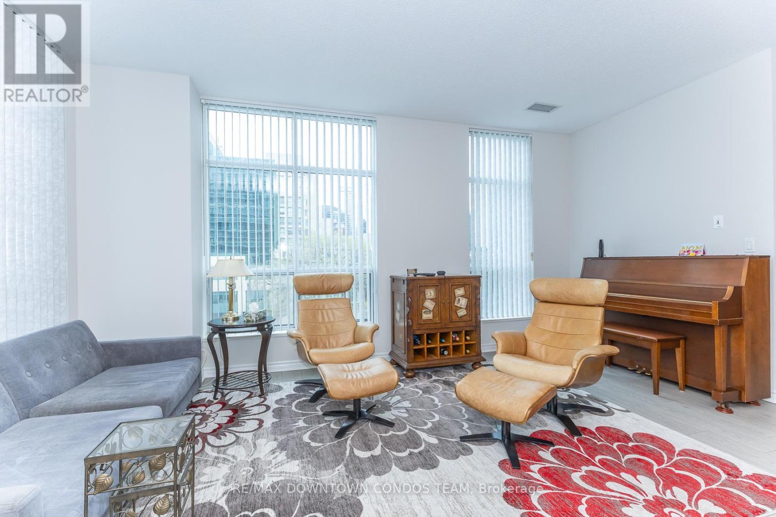 #404 410 QUEENS QUAY W - 20