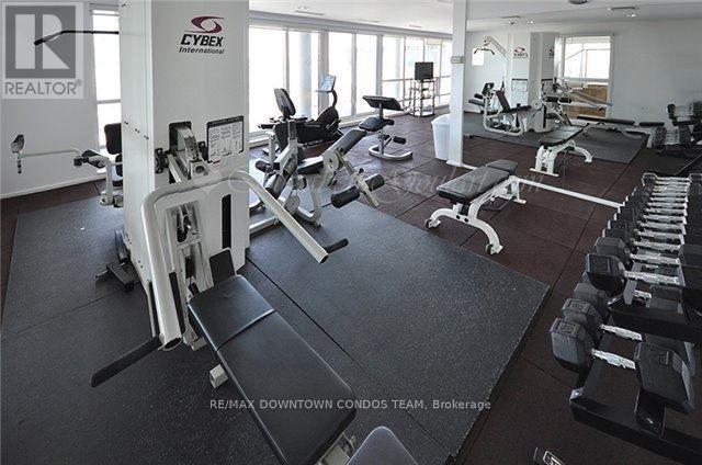 #404 410 QUEENS QUAY W - 43