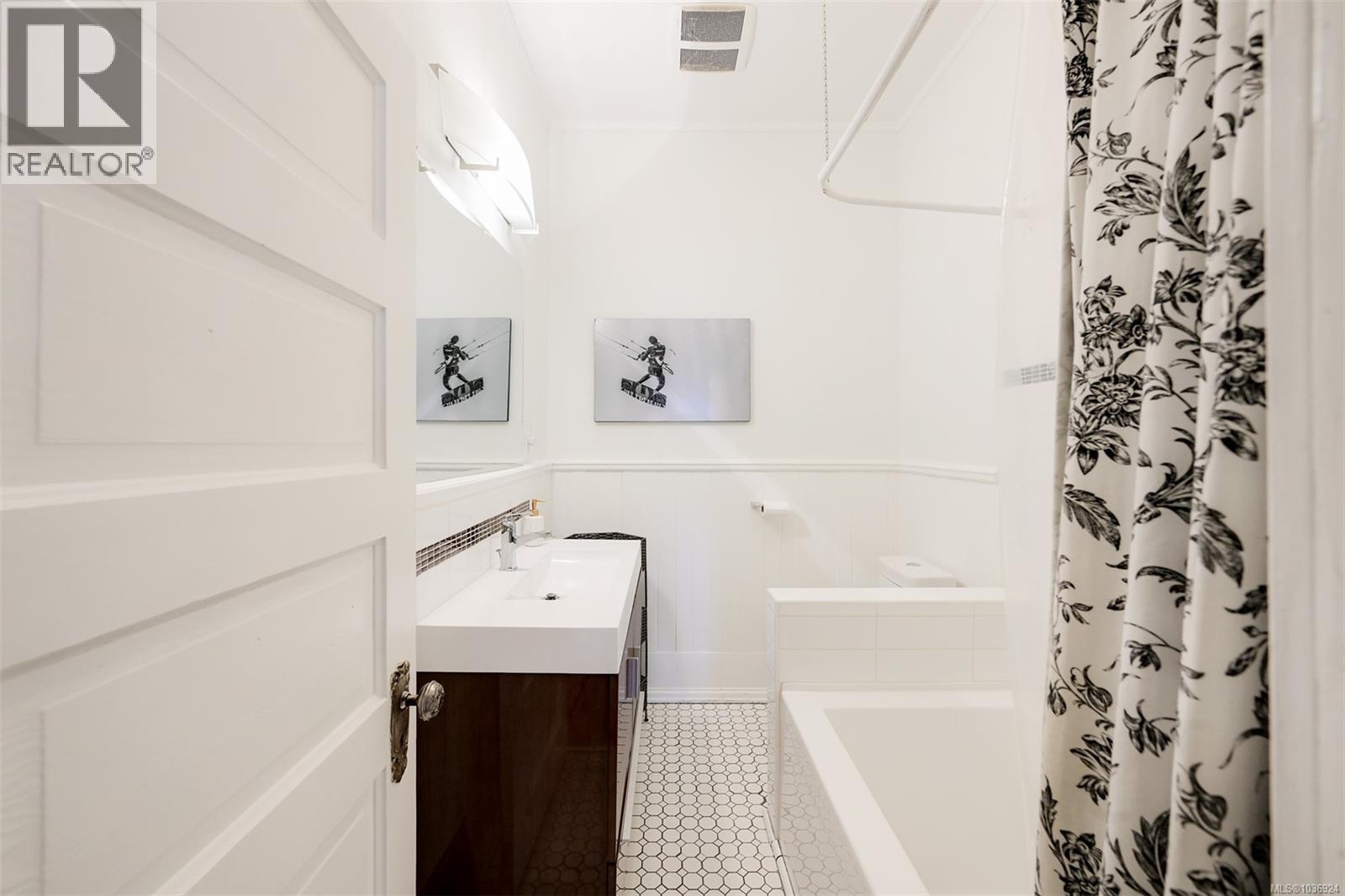 3091 Carroll St - 30