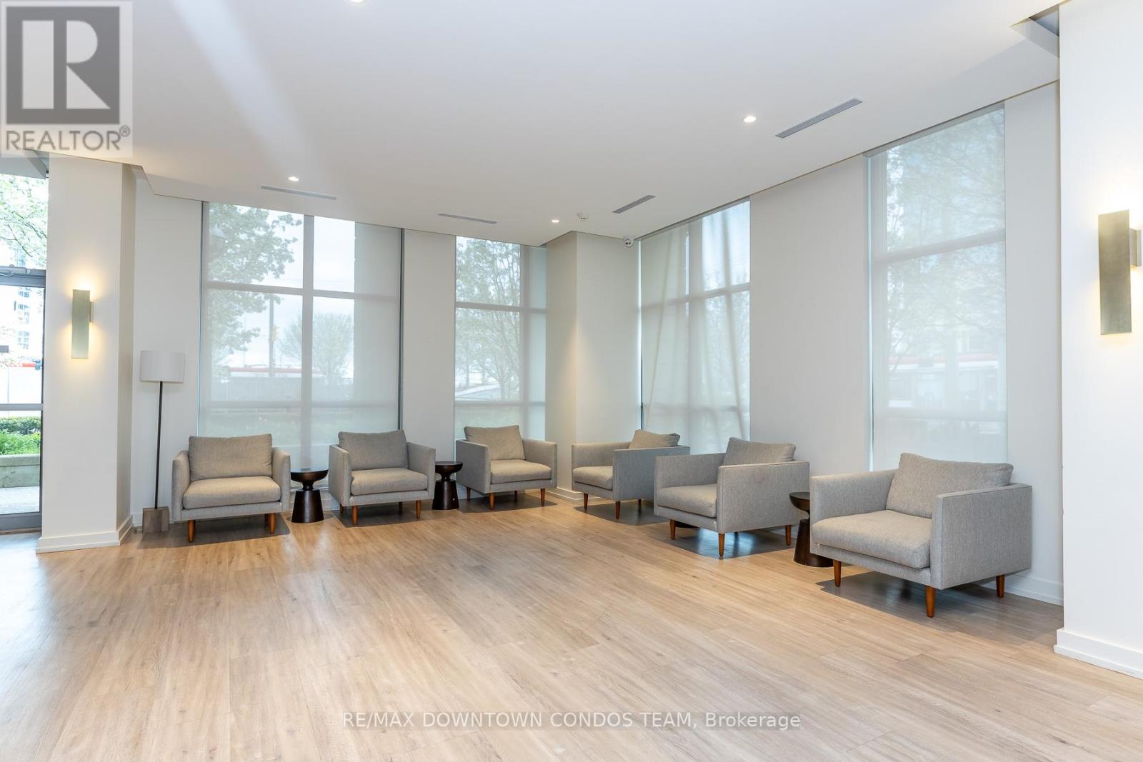 #404 410 QUEENS QUAY W - 38