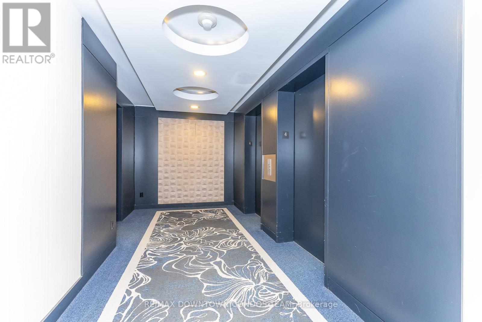 #404 410 QUEENS QUAY W - 7