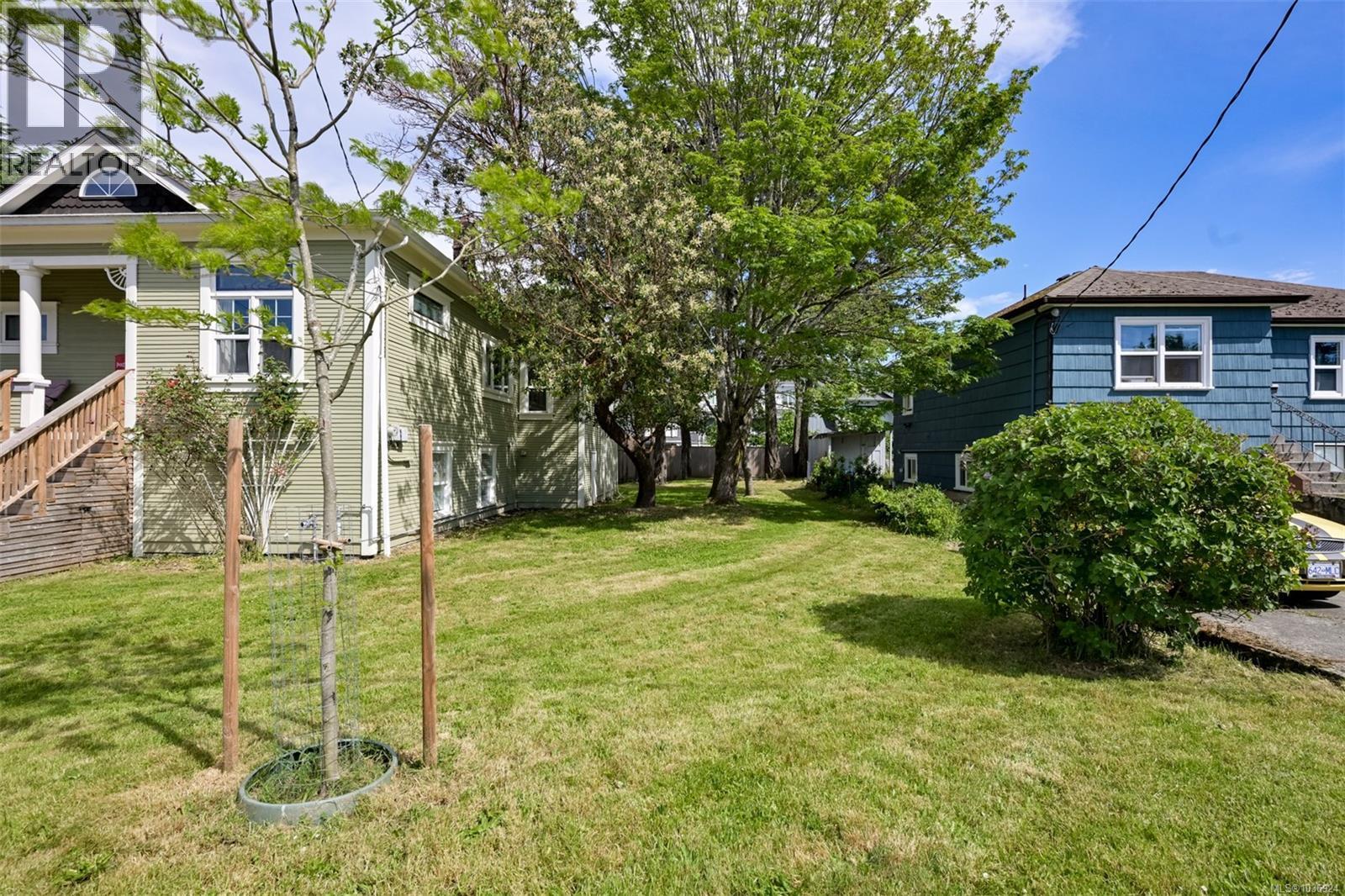 3091 Carroll St - 66