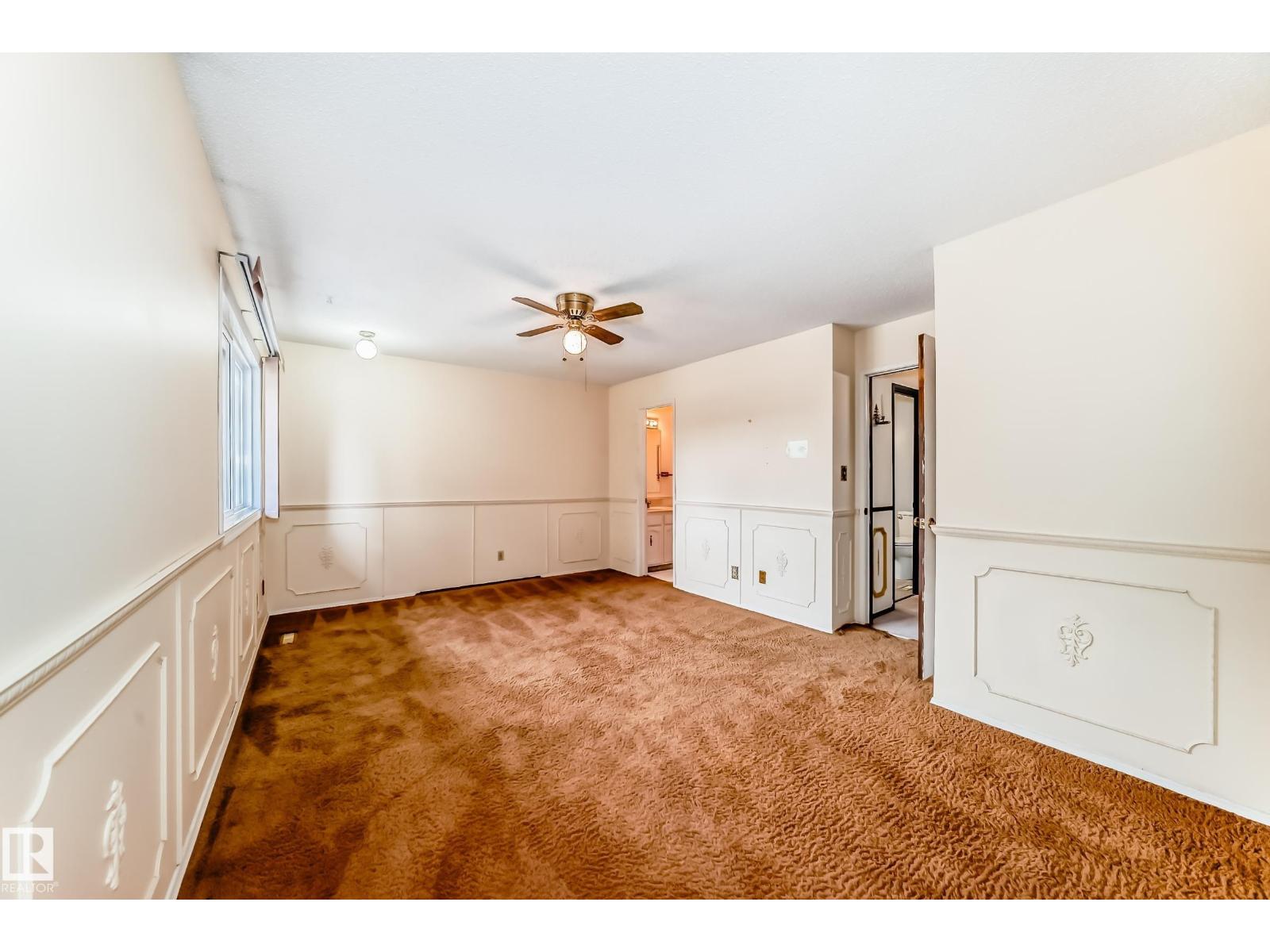 12018 157 AV NW, Edmonton