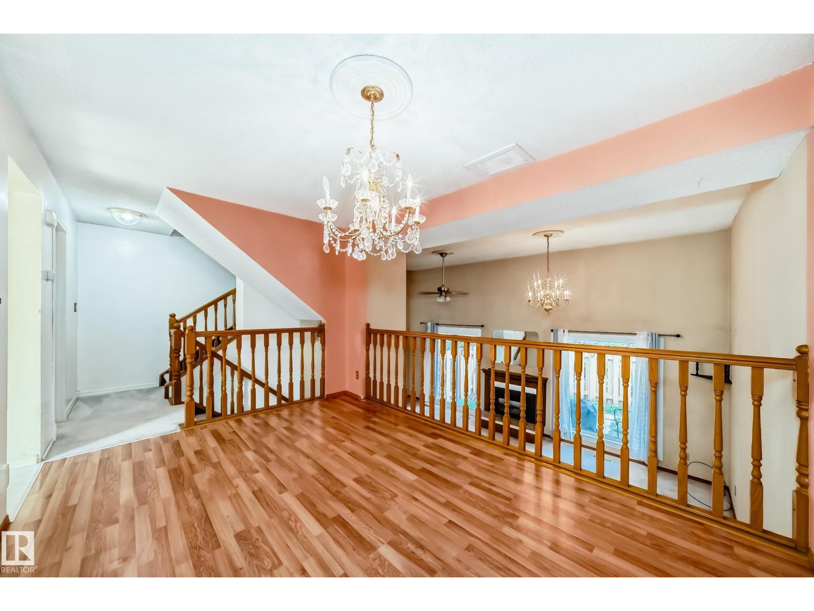 12018 157 AV NW, Edmonton