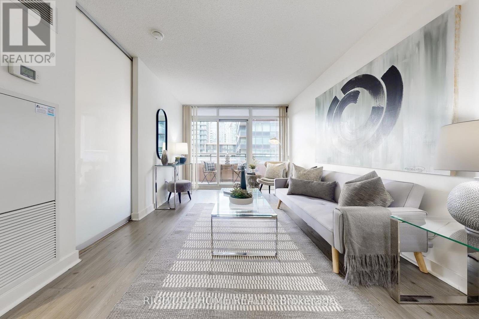 #727 4K SPADINA AVENUE - 3