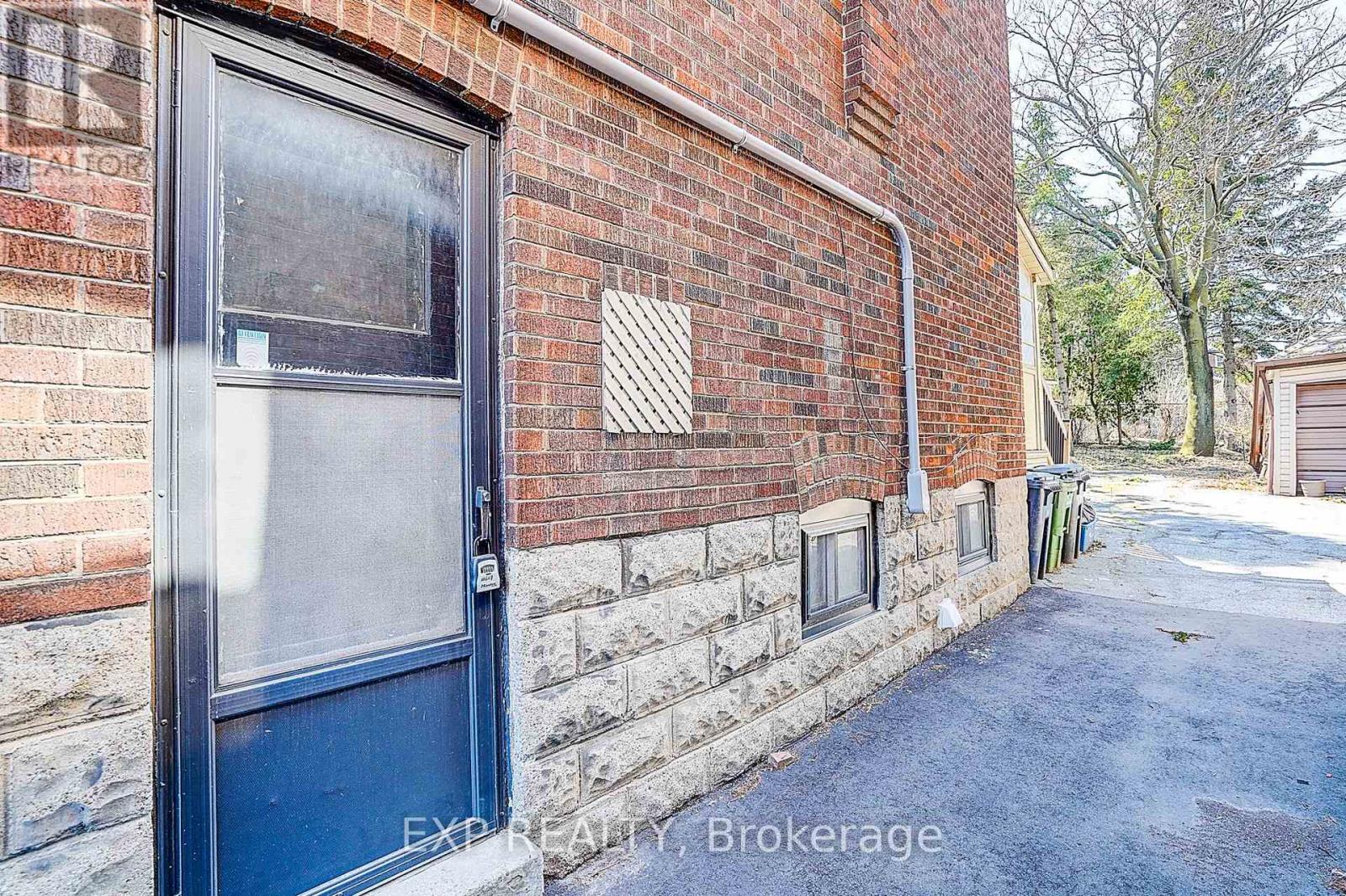 342 GLENHOLME AVENUE - 20