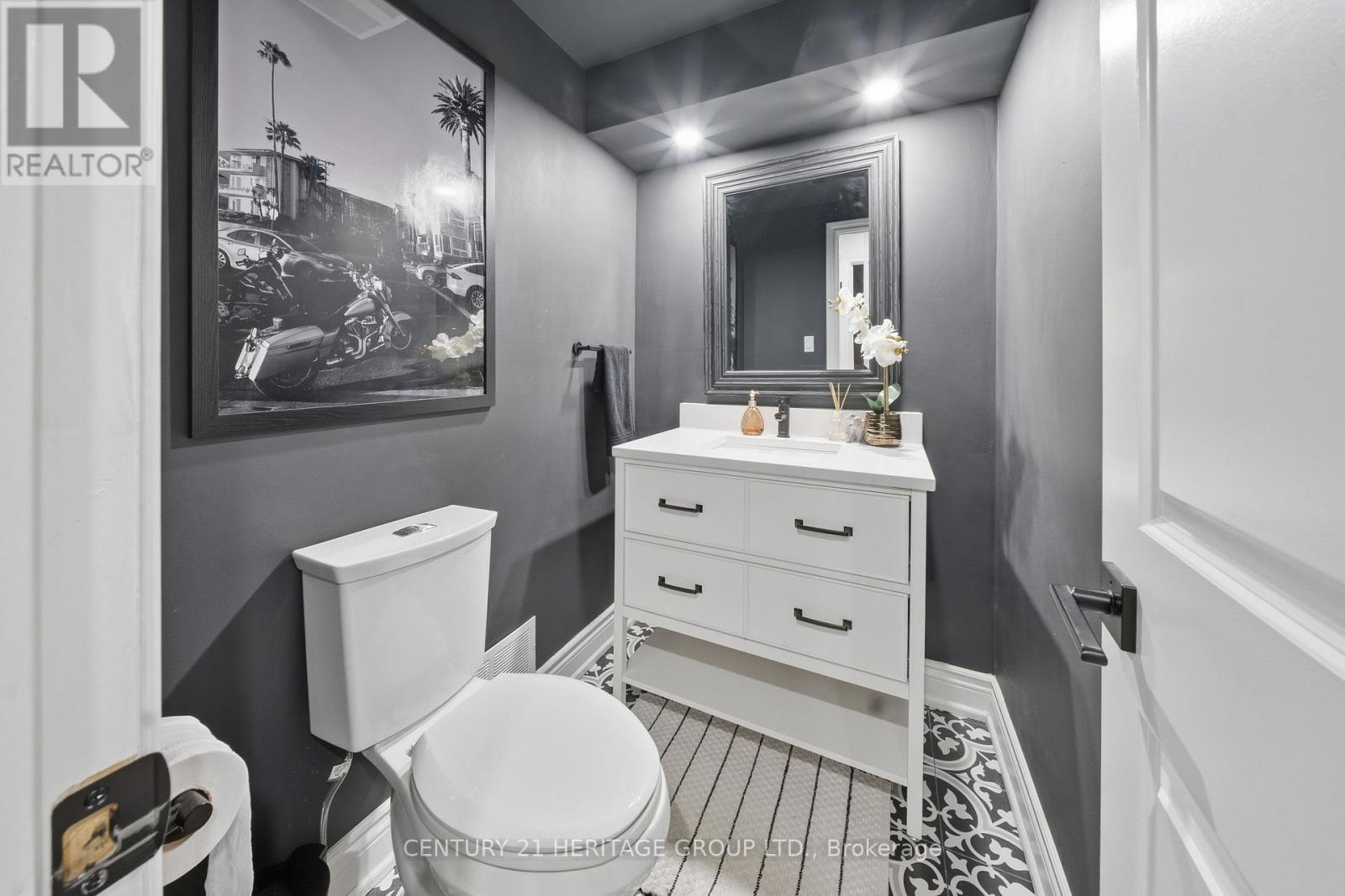 7 CEDAR CRESCENT - 11