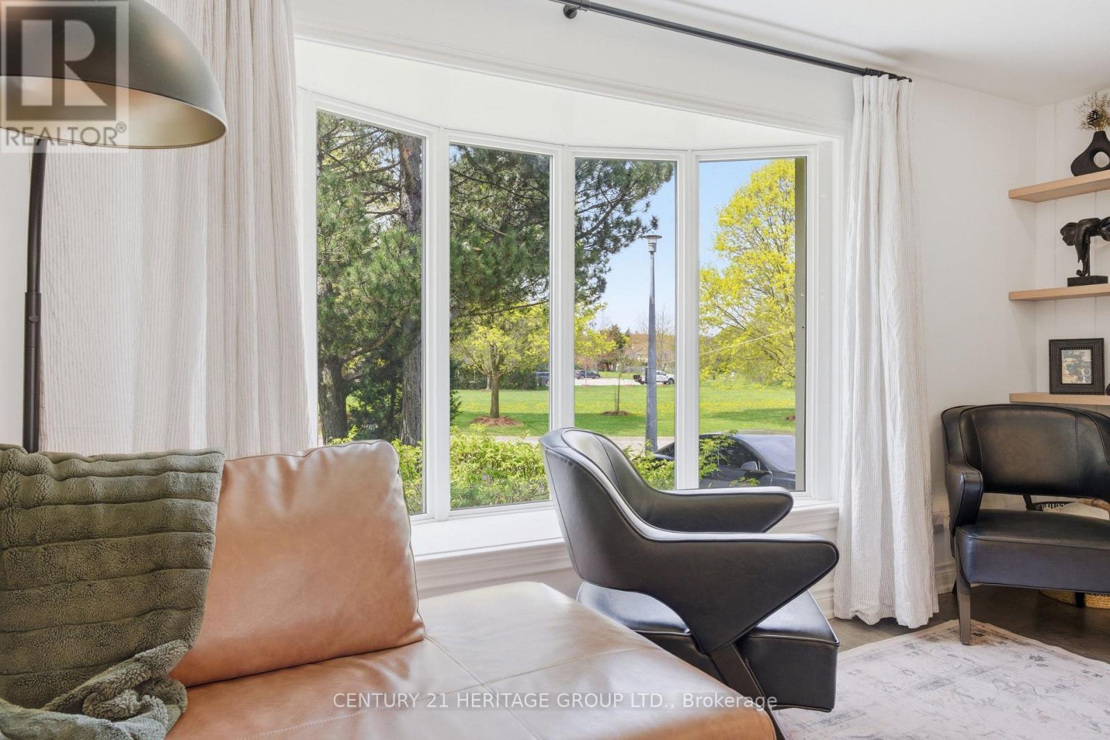 7 CEDAR CRESCENT - 18