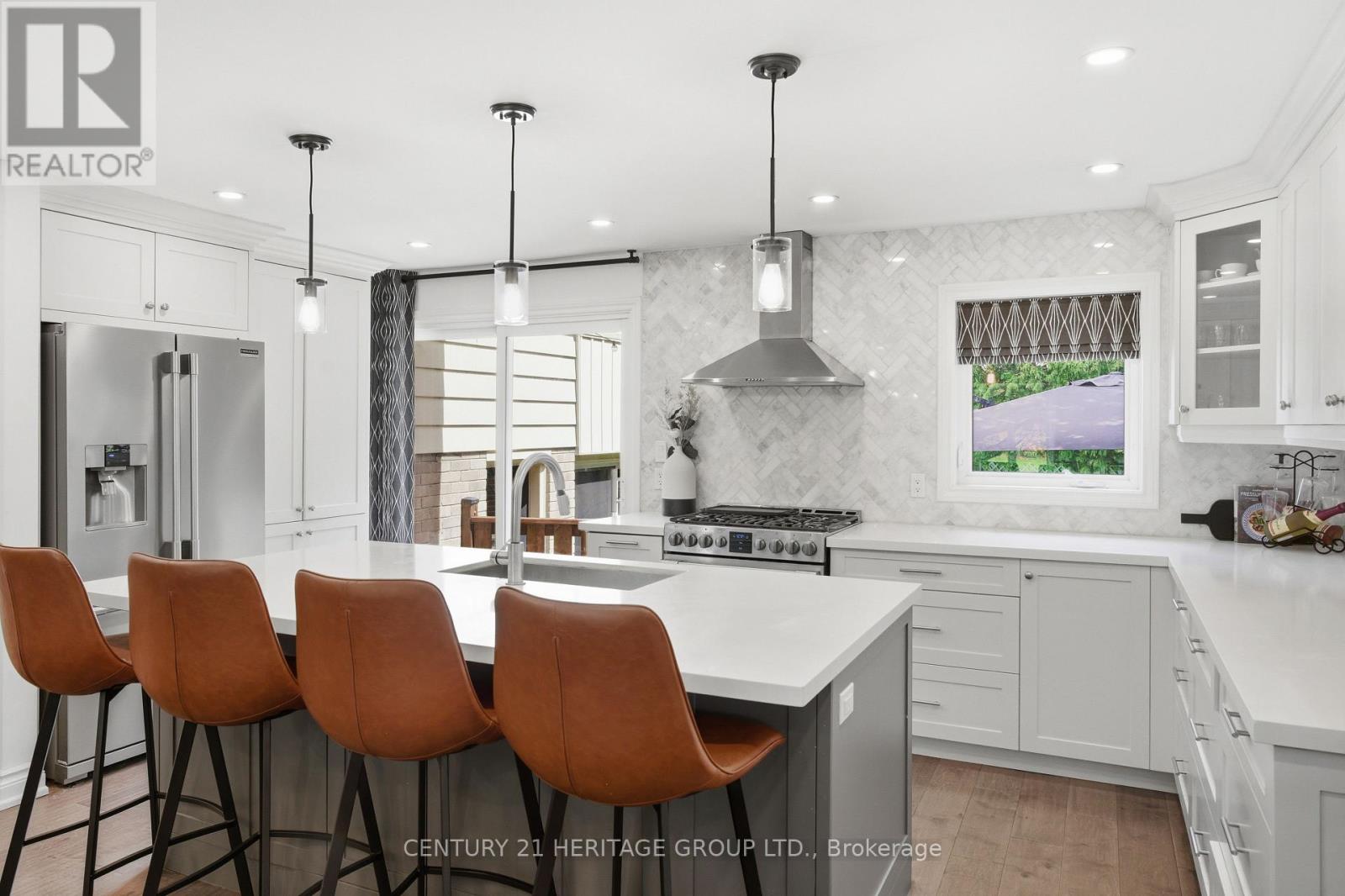 7 CEDAR CRESCENT - 19
