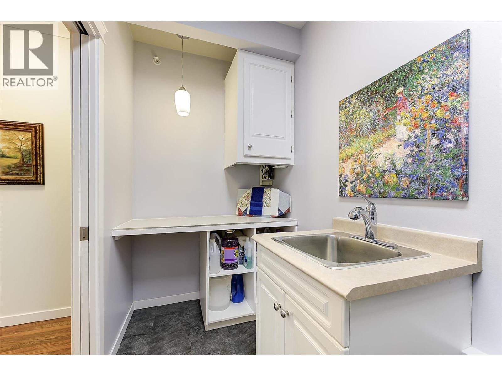 #402 307 Whitman Road - 47