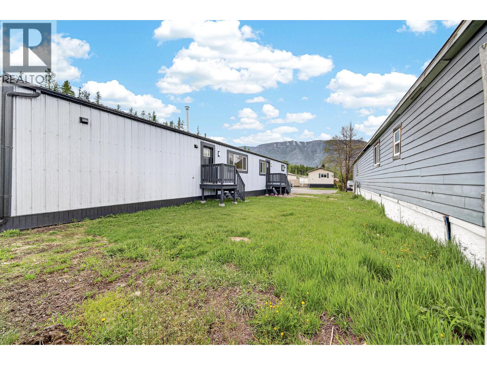 50 100 Aspen Drive - 28
