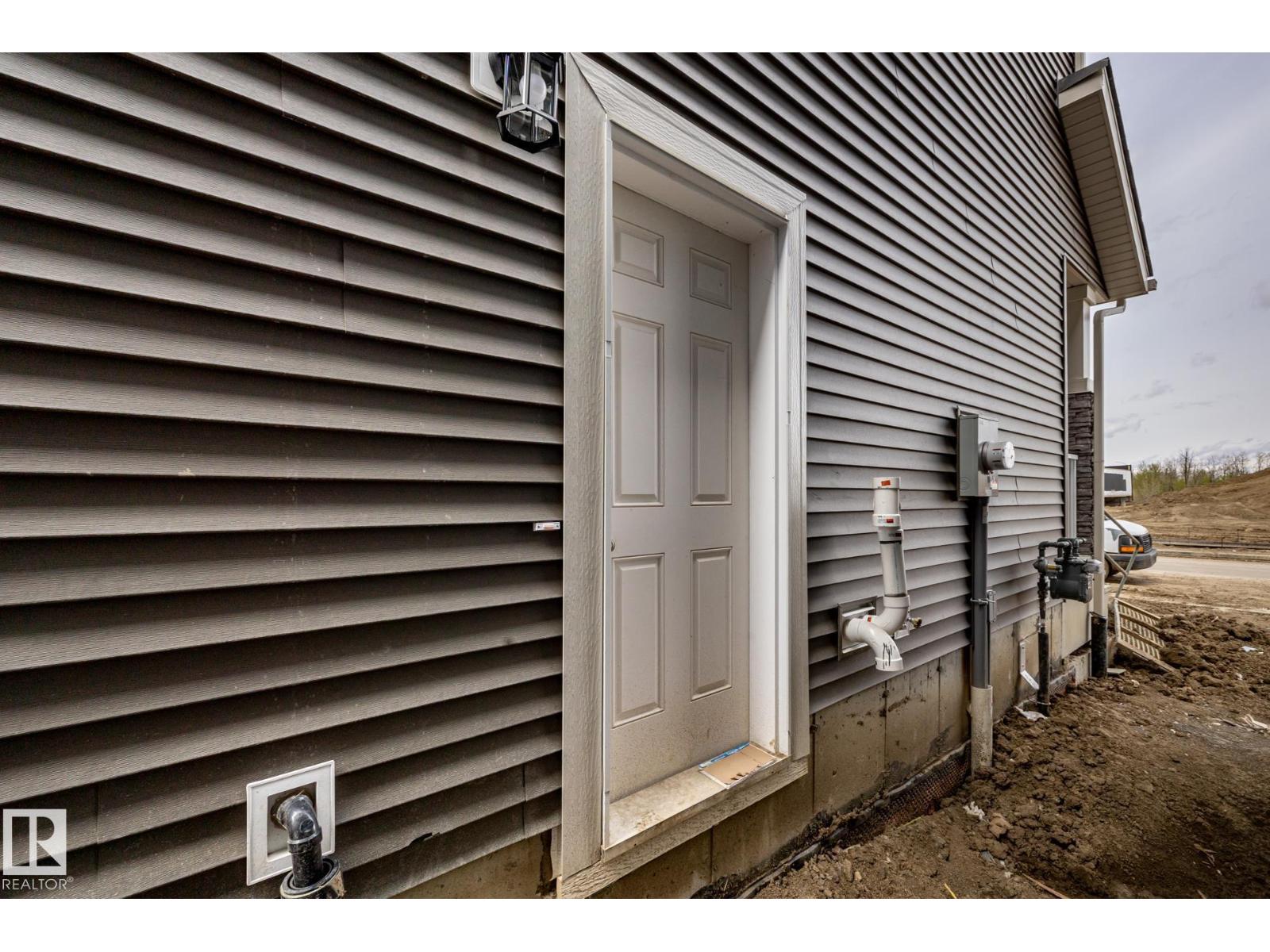 211 157 AV NE - Image 2